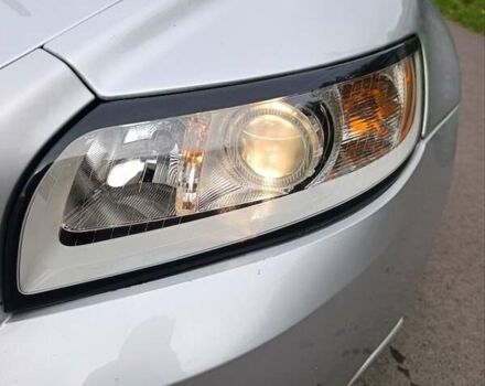 Серый Вольво В50, объемом двигателя 1.6 л и пробегом 200 тыс. км за 7800 $, фото 15 на Automoto.ua