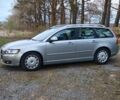 Серый Вольво В50, объемом двигателя 1.6 л и пробегом 127 тыс. км за 8700 $, фото 4 на Automoto.ua