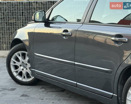 Серый Вольво В50, объемом двигателя 1.6 л и пробегом 218 тыс. км за 8500 $, фото 51 на Automoto.ua