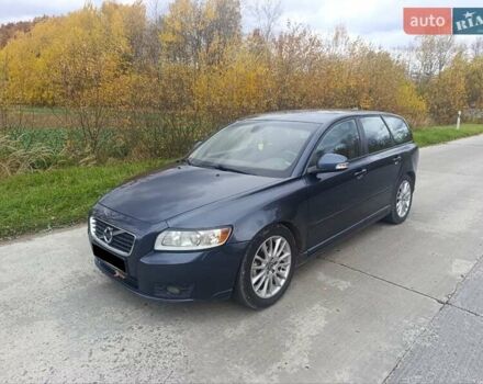Сірий Вольво V50, об'ємом двигуна 1.6 л та пробігом 296 тис. км за 7100 $, фото 2 на Automoto.ua