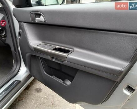 Серый Вольво В50, объемом двигателя 1.56 л и пробегом 224 тыс. км за 9699 $, фото 6 на Automoto.ua