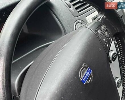 Серый Вольво В50, объемом двигателя 2 л и пробегом 240 тыс. км за 9690 $, фото 20 на Automoto.ua