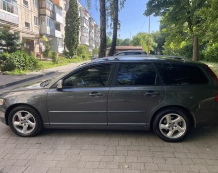 Сірий Вольво V50, об'ємом двигуна 1.6 л та пробігом 294 тис. км за 8300 $, фото 3 на Automoto.ua