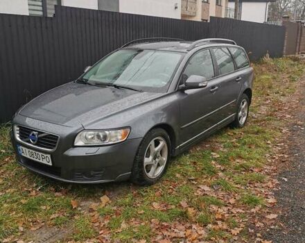 Серый Вольво В50, объемом двигателя 2 л и пробегом 240 тыс. км за 9600 $, фото 2 на Automoto.ua