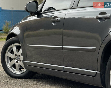 Серый Вольво В50, объемом двигателя 1.6 л и пробегом 240 тыс. км за 7999 $, фото 23 на Automoto.ua