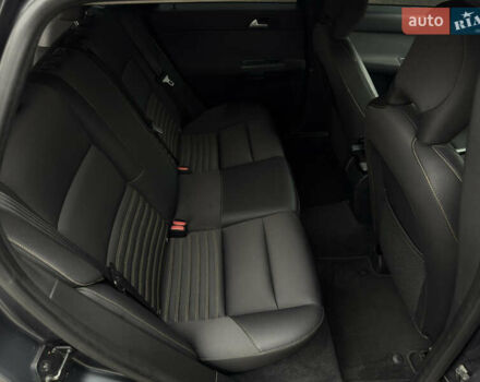 Серый Вольво В50, объемом двигателя 1.6 л и пробегом 240 тыс. км за 7999 $, фото 80 на Automoto.ua