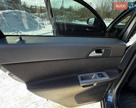 Сірий Вольво V50, об'ємом двигуна 1.6 л та пробігом 244 тис. км за 8000 $, фото 33 на Automoto.ua