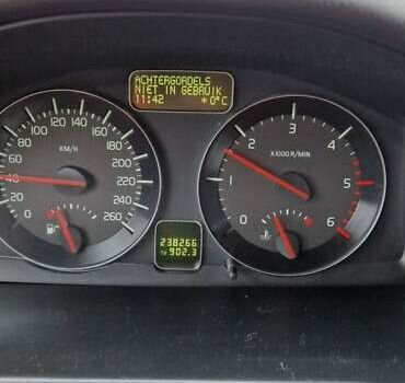 Сірий Вольво V50, об'ємом двигуна 1.6 л та пробігом 238 тис. км за 7800 $, фото 18 на Automoto.ua