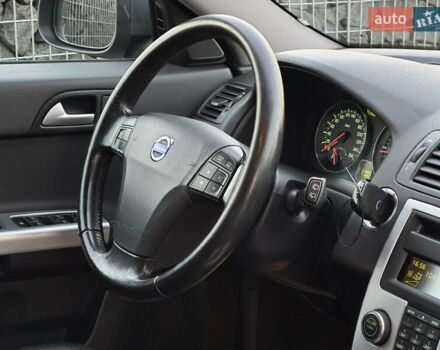 Серый Вольво В50, объемом двигателя 1.6 л и пробегом 218 тыс. км за 8500 $, фото 84 на Automoto.ua