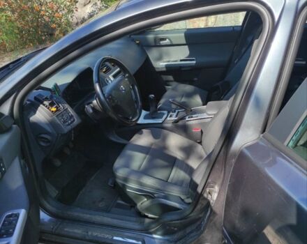 Сірий Вольво V50, об'ємом двигуна 1.6 л та пробігом 233 тис. км за 6500 $, фото 5 на Automoto.ua