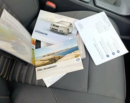 Серый Вольво В50, объемом двигателя 1.6 л и пробегом 200 тыс. км за 7800 $, фото 49 на Automoto.ua