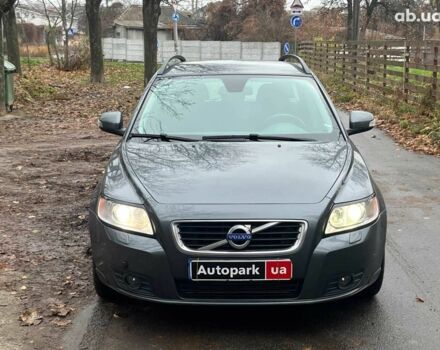 Сірий Вольво V50, об'ємом двигуна 2 л та пробігом 240 тис. км за 9690 $, фото 1 на Automoto.ua