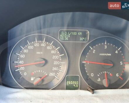 Серый Вольво В50, объемом двигателя 1.56 л и пробегом 260 тыс. км за 8800 $, фото 11 на Automoto.ua
