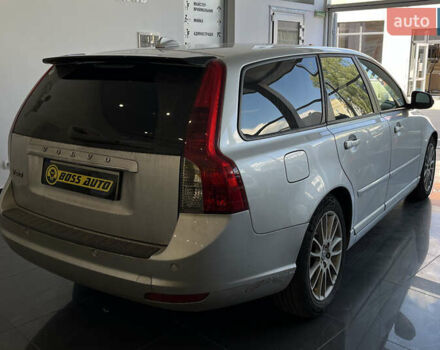 Серый Вольво В50, объемом двигателя 1.56 л и пробегом 340 тыс. км за 7600 $, фото 6 на Automoto.ua
