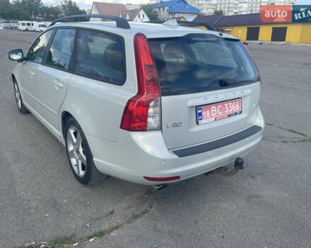 Серый Вольво В50, объемом двигателя 2 л и пробегом 268 тыс. км за 9500 $, фото 5 на Automoto.ua