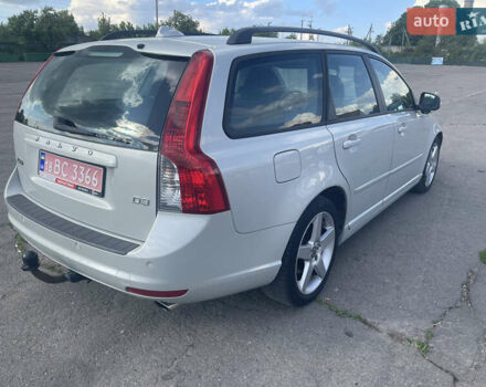 Серый Вольво В50, объемом двигателя 2 л и пробегом 268 тыс. км за 9500 $, фото 3 на Automoto.ua