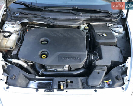 Сірий Вольво V50, об'ємом двигуна 1.6 л та пробігом 300 тис. км за 8500 $, фото 17 на Automoto.ua