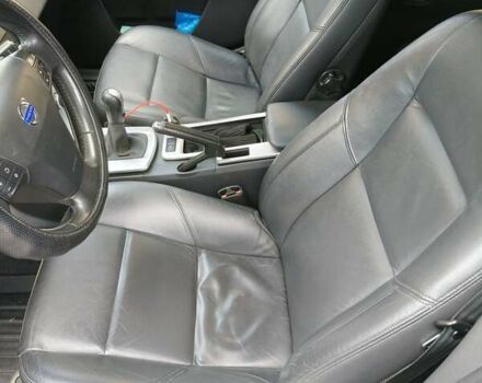 Серый Вольво В50, объемом двигателя 1.56 л и пробегом 260 тыс. км за 8800 $, фото 17 на Automoto.ua