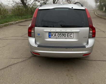 Серый Вольво В50, объемом двигателя 1.56 л и пробегом 220 тыс. км за 6800 $, фото 13 на Automoto.ua