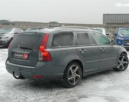Сірий Вольво V50, об'ємом двигуна 1.6 л та пробігом 259 тис. км за 8190 $, фото 8 на Automoto.ua