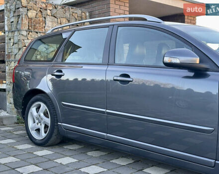Серый Вольво В50, объемом двигателя 1.6 л и пробегом 215 тыс. км за 7499 $, фото 74 на Automoto.ua