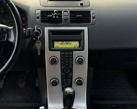 Сірий Вольво V50, об'ємом двигуна 1.98 л та пробігом 273 тис. км за 9100 $, фото 12 на Automoto.ua