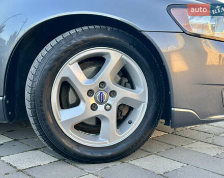 Серый Вольво В50, объемом двигателя 1.6 л и пробегом 215 тыс. км за 7499 $, фото 65 на Automoto.ua