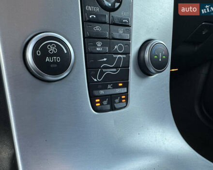 Серый Вольво В50, объемом двигателя 1.6 л и пробегом 215 тыс. км за 7499 $, фото 121 на Automoto.ua