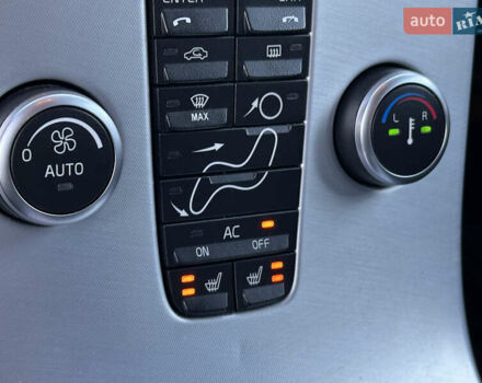 Серый Вольво В50, объемом двигателя 1.6 л и пробегом 215 тыс. км за 7499 $, фото 126 на Automoto.ua