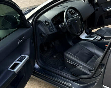 Сірий Вольво V50, об'ємом двигуна 1.98 л та пробігом 273 тис. км за 9100 $, фото 5 на Automoto.ua