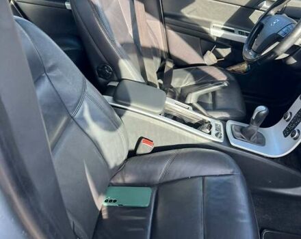 Серый Вольво В50, объемом двигателя 1.6 л и пробегом 245 тыс. км за 8850 $, фото 15 на Automoto.ua