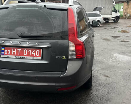 Серый Вольво В50, объемом двигателя 1.6 л и пробегом 219 тыс. км за 9700 $, фото 15 на Automoto.ua