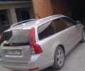 Серый Вольво В50, объемом двигателя 1.6 л и пробегом 220 тыс. км за 7500 $, фото 3 на Automoto.ua
