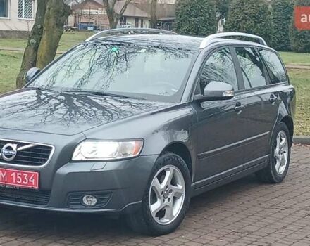 Сірий Вольво V50, об'ємом двигуна 0 л та пробігом 225 тис. км за 8750 $, фото 80 на Automoto.ua