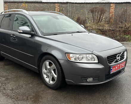 Серый Вольво В50, объемом двигателя 1.6 л и пробегом 219 тыс. км за 9700 $, фото 14 на Automoto.ua
