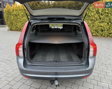 Серый Вольво В50, объемом двигателя 1.6 л и пробегом 222 тыс. км за 8500 $, фото 34 на Automoto.ua