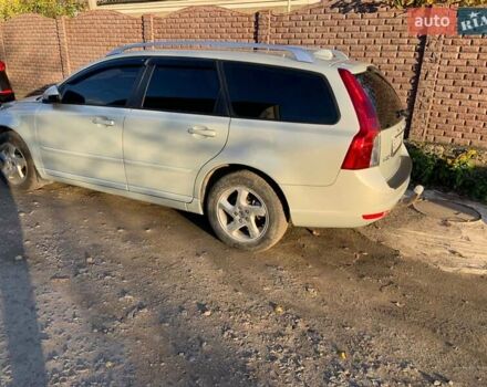 Сірий Вольво V50, об'ємом двигуна 1.56 л та пробігом 220 тис. км за 8600 $, фото 2 на Automoto.ua