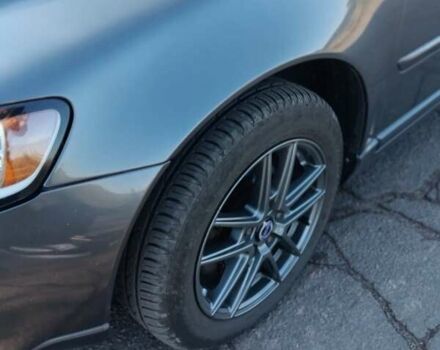 Серый Вольво В50, объемом двигателя 1.56 л и пробегом 350 тыс. км за 7200 $, фото 20 на Automoto.ua