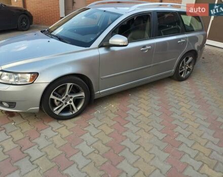 Сірий Вольво V50, об'ємом двигуна 1.6 л та пробігом 170 тис. км за 8100 $, фото 1 на Automoto.ua