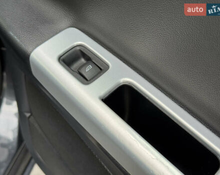 Сірий Вольво V50, об'ємом двигуна 1.6 л та пробігом 218 тис. км за 8899 $, фото 80 на Automoto.ua