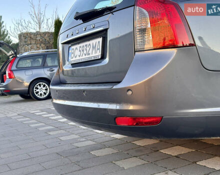 Серый Вольво В50, объемом двигателя 1.6 л и пробегом 215 тыс. км за 7499 $, фото 89 на Automoto.ua