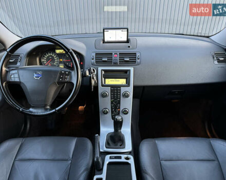 Серый Вольво В50, объемом двигателя 1.6 л и пробегом 228 тыс. км за 8950 $, фото 46 на Automoto.ua