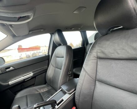 Серый Вольво В50, объемом двигателя 1.6 л и пробегом 240 тыс. км за 8999 $, фото 8 на Automoto.ua