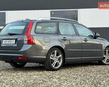Серый Вольво В50, объемом двигателя 1.6 л и пробегом 228 тыс. км за 8950 $, фото 16 на Automoto.ua