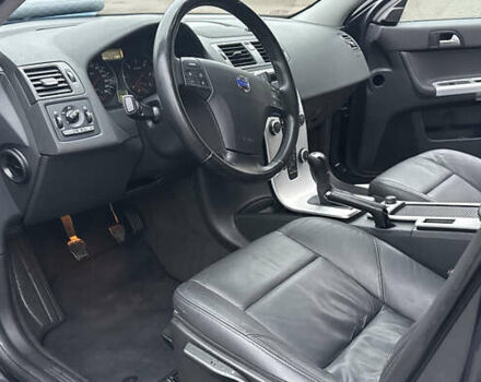 Серый Вольво В50, объемом двигателя 1.6 л и пробегом 219 тыс. км за 9700 $, фото 1 на Automoto.ua