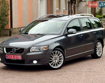 Сірий Вольво V50, об'ємом двигуна 1.6 л та пробігом 207 тис. км за 8500 $, фото 3 на Automoto.ua