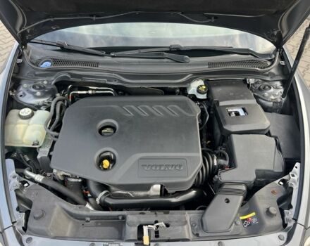 Серый Вольво В50, объемом двигателя 1.6 л и пробегом 240 тыс. км за 8999 $, фото 6 на Automoto.ua