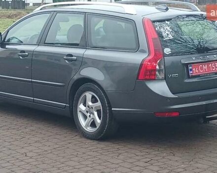 Сірий Вольво V50, об'ємом двигуна 0 л та пробігом 225 тис. км за 8750 $, фото 84 на Automoto.ua