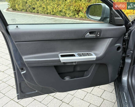 Серый Вольво В50, объемом двигателя 1.6 л и пробегом 222 тыс. км за 8500 $, фото 38 на Automoto.ua