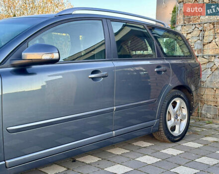 Серый Вольво В50, объемом двигателя 1.6 л и пробегом 215 тыс. км за 7499 $, фото 75 на Automoto.ua